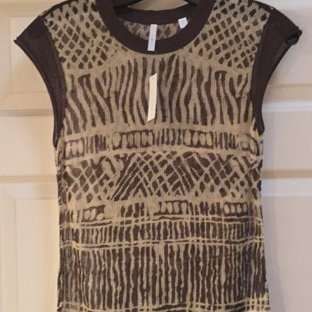 ISLI NWT MESH CAP SLEEVE TOP SIZE P/S